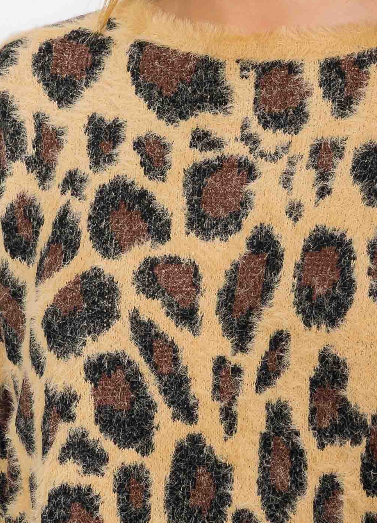 WOMEN'S LONG SLEEVE ANIMAL PRINT PULLOVER SWEATER