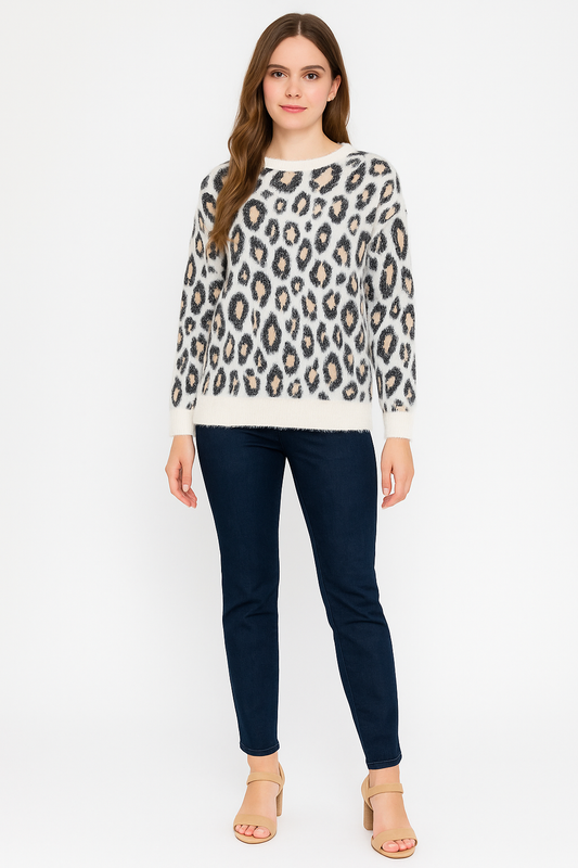 WOMEN'S LONG SLEEVE ANIMAL PRINT PULLOVER SWEATER (IVORY)